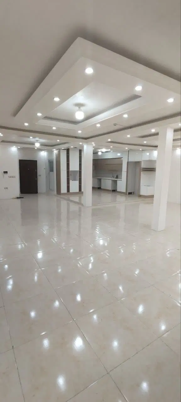 آپارتمان خیابان شکوفه نبش شریعتی
