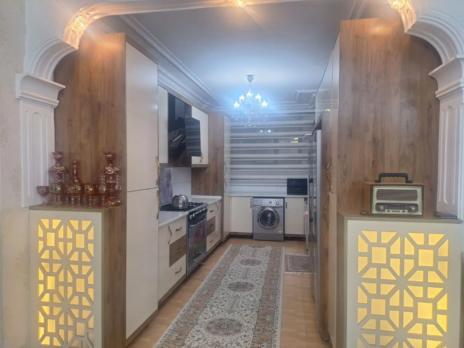 حیاط ۳طبقه