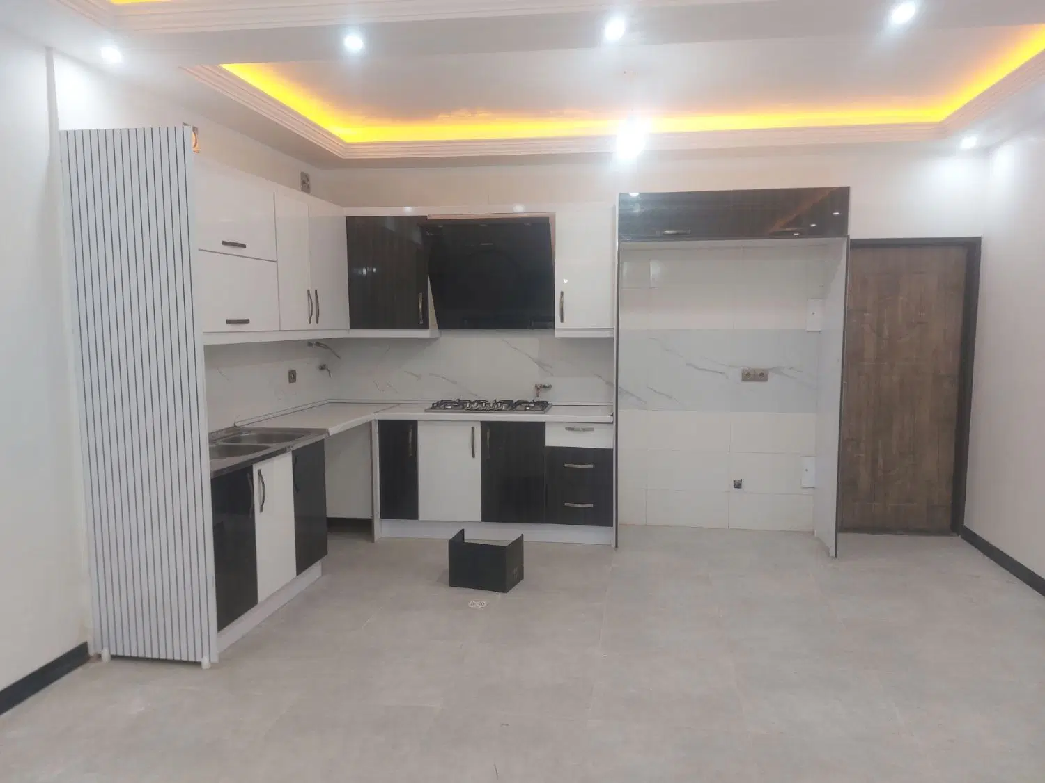 خانه طبقه بالا میدان تیر نوبهار ۷
