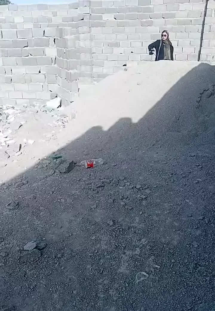 زمین ۲۰۰مترحصارمهتر