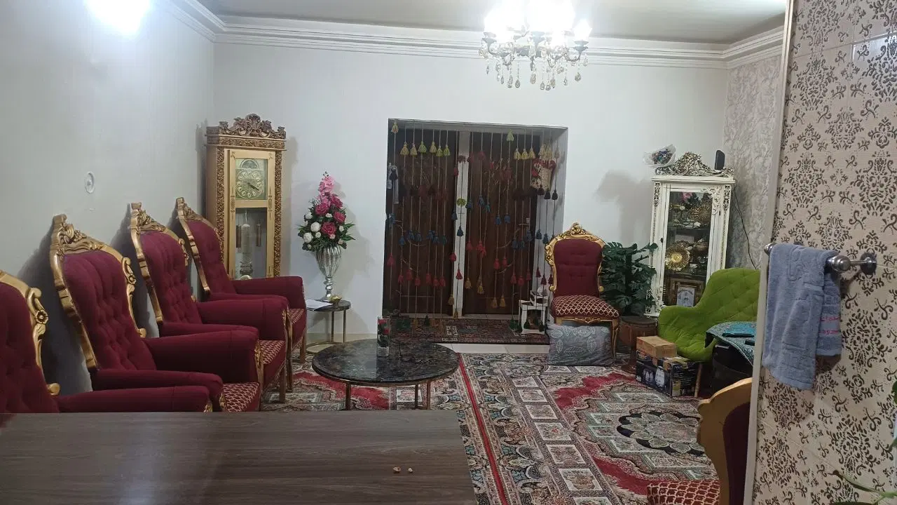واحد ۷۰متری طبقه دوم پشت بام اختصاصی
