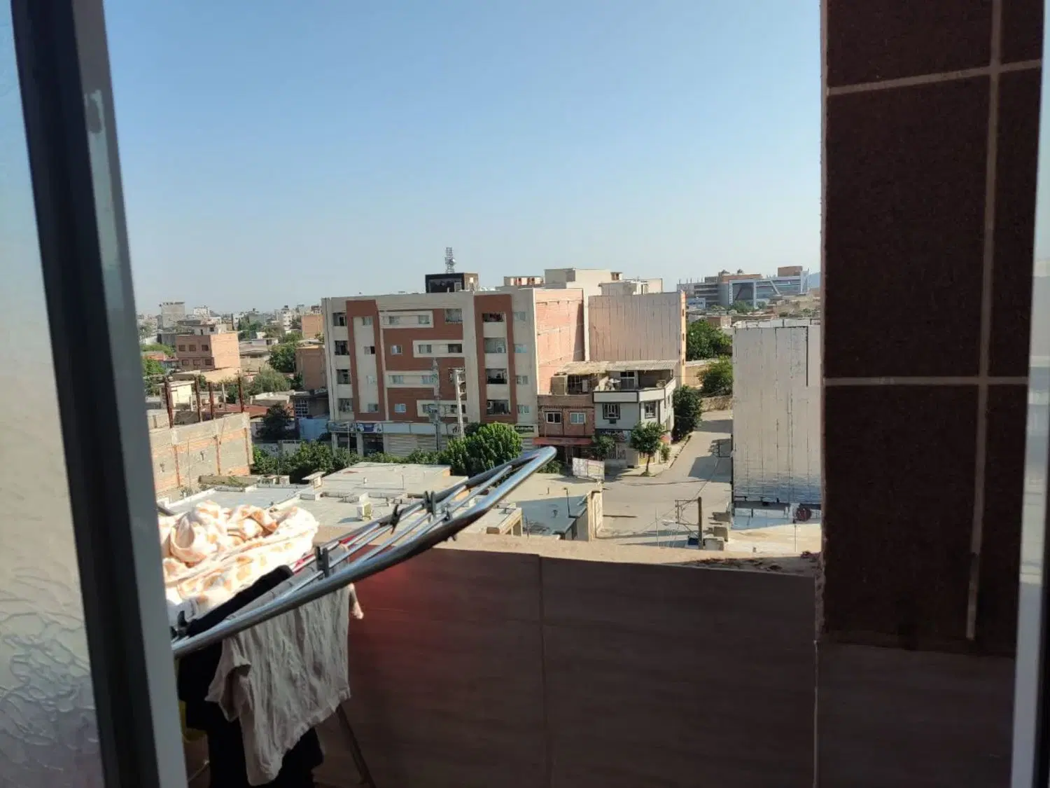 آپارتمان در آزادشهر