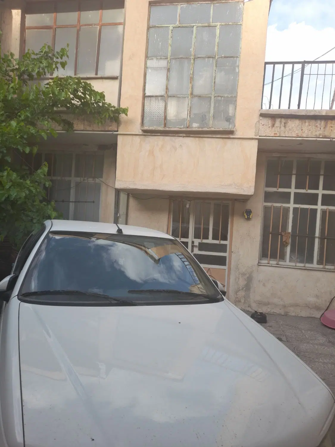 خانه دوطبقه ویلایی