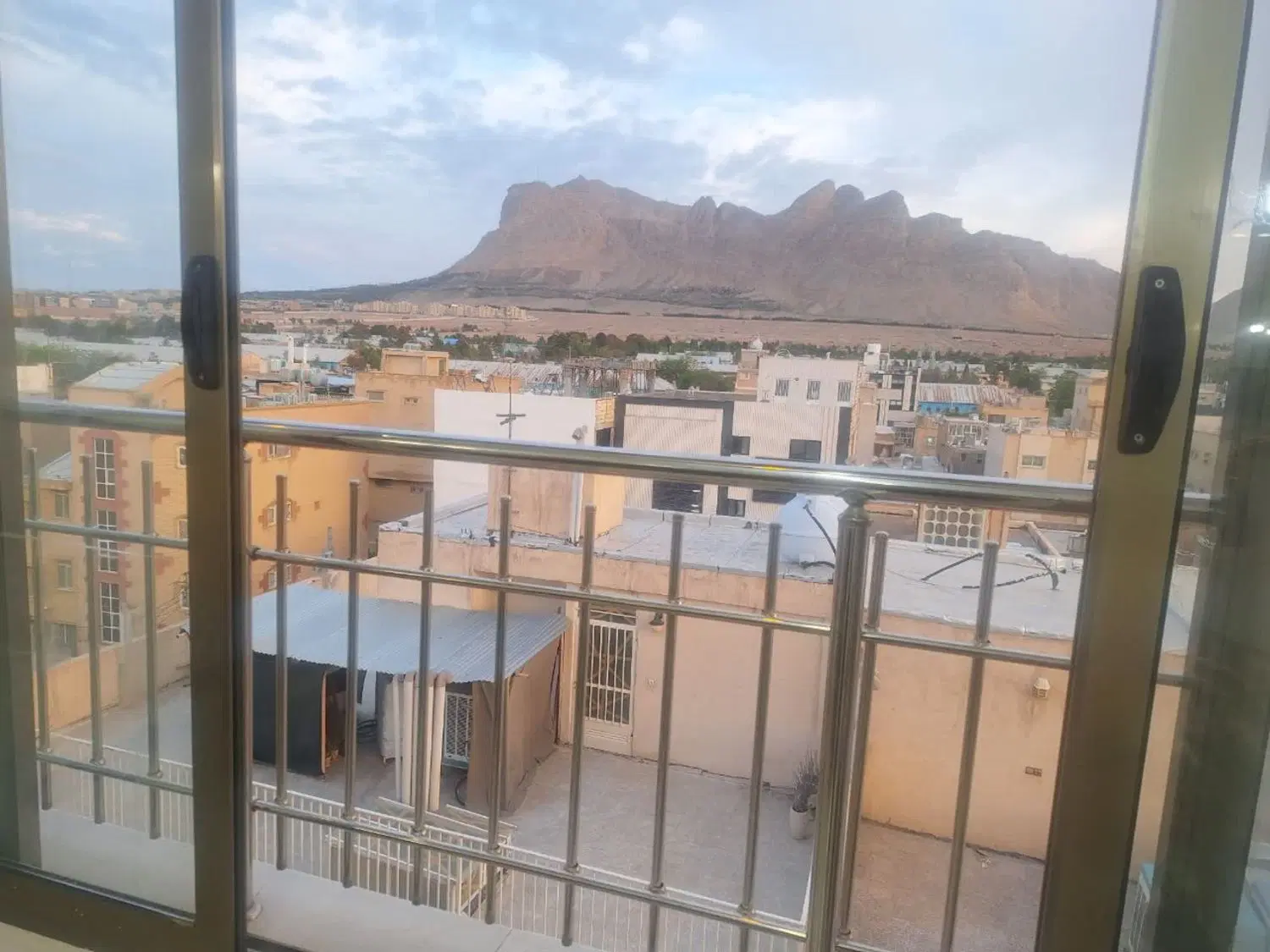 ۱۶۰ متری ۳ خواب خ ارتش