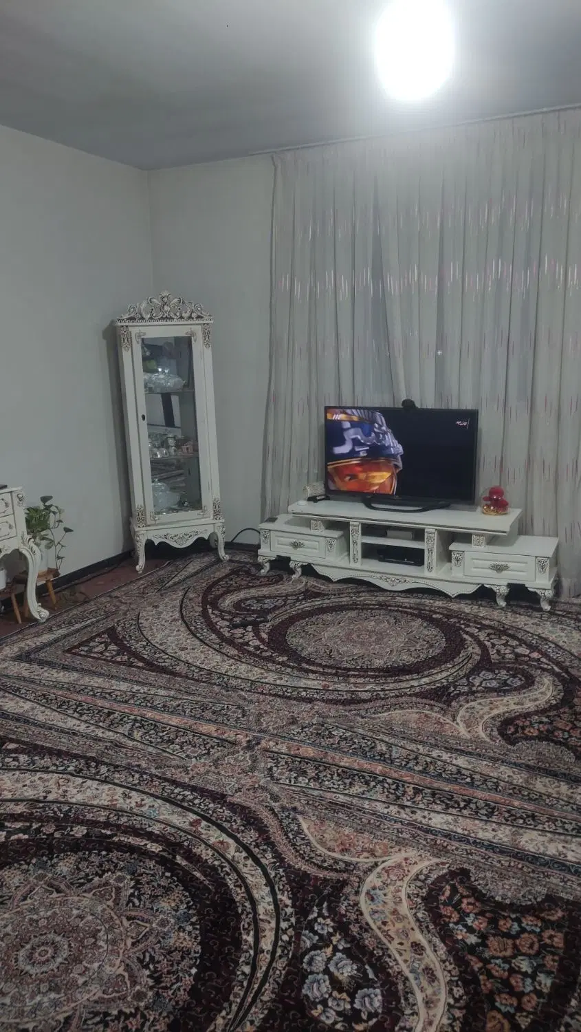 آپارتمان ۸۱ متری واقع در پاکدشت