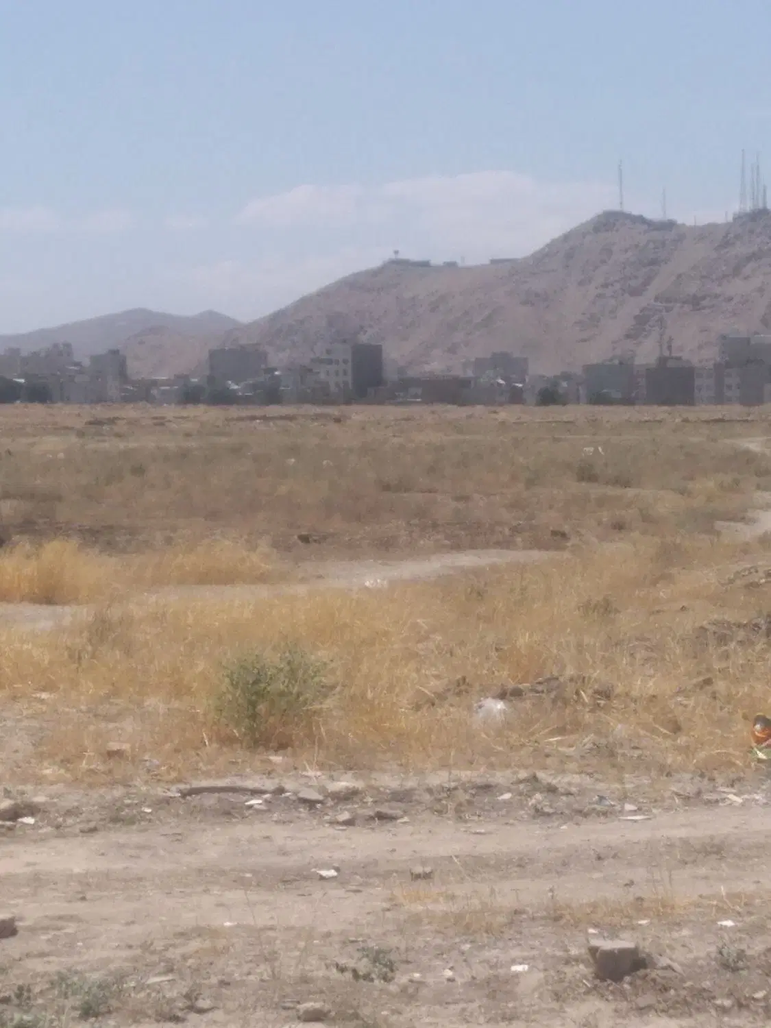 ۲۰۰ متر زمین گاوخونه بیرون طرح متری ۵۵۰۰۰۰۰