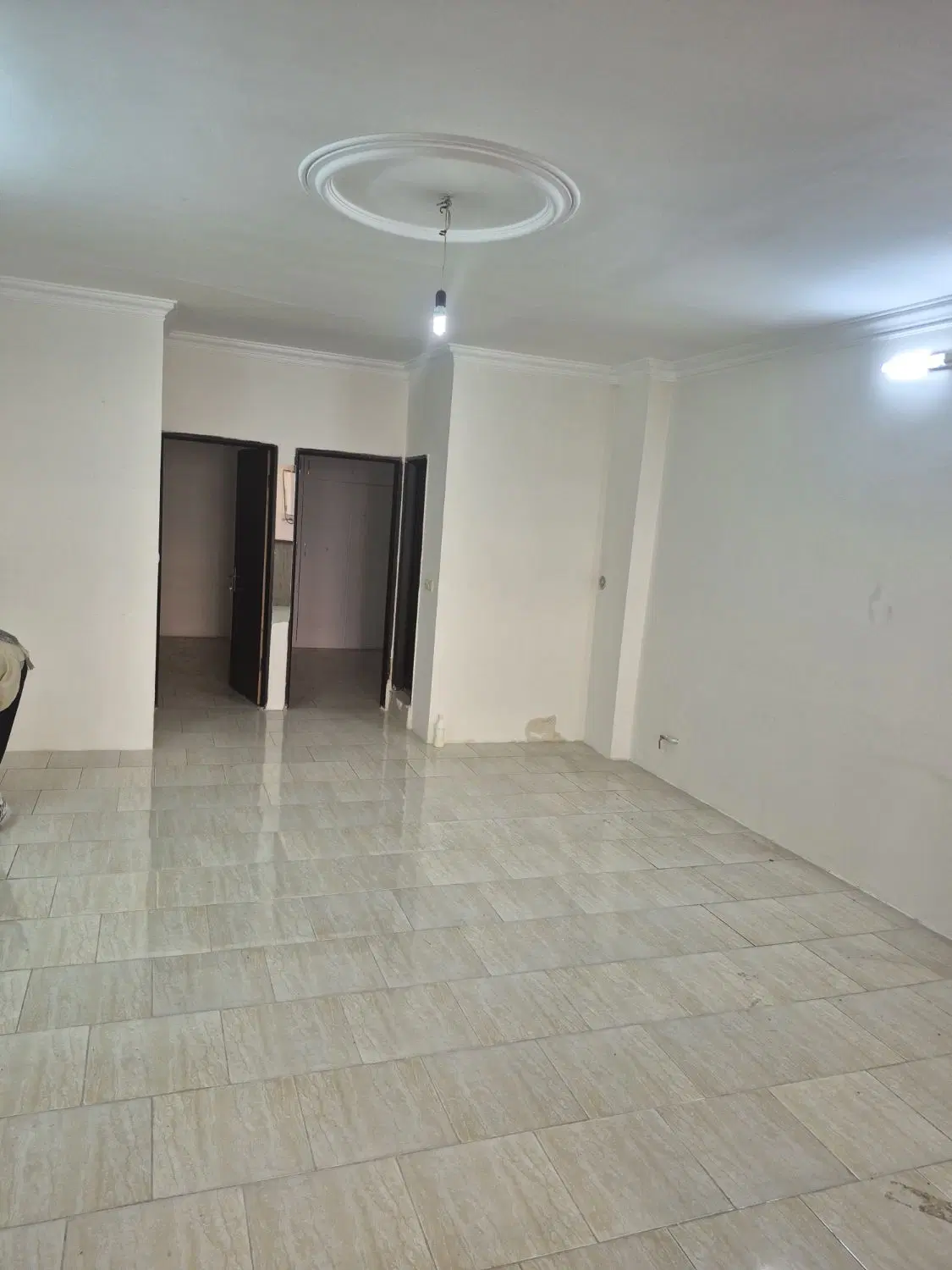آپارتمان اندیشه ۹۳