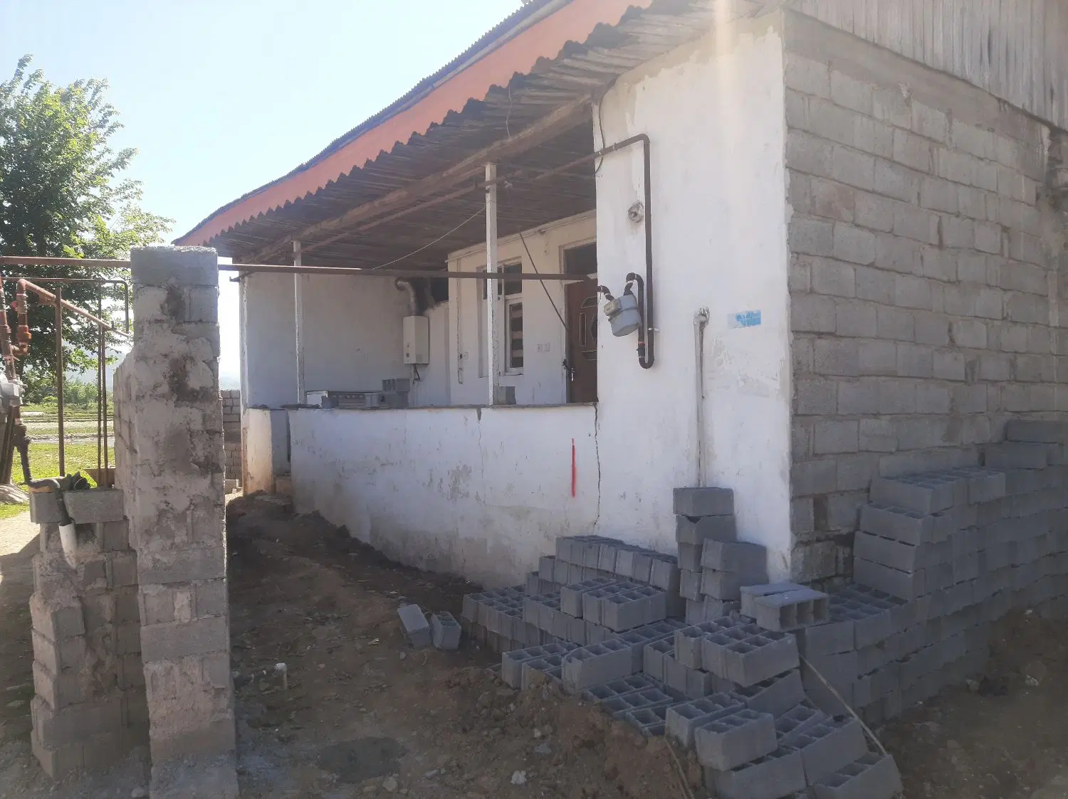 خانه  گلنکی .با۲۱۴متر زمین