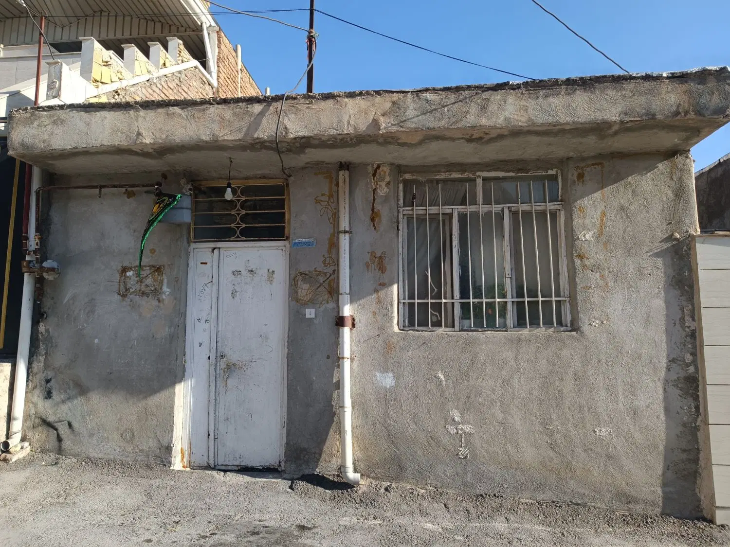 فروش خانه ویلایی قدیمی پشته حسین آباد
