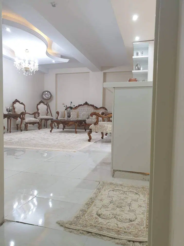 واحد 80 متری