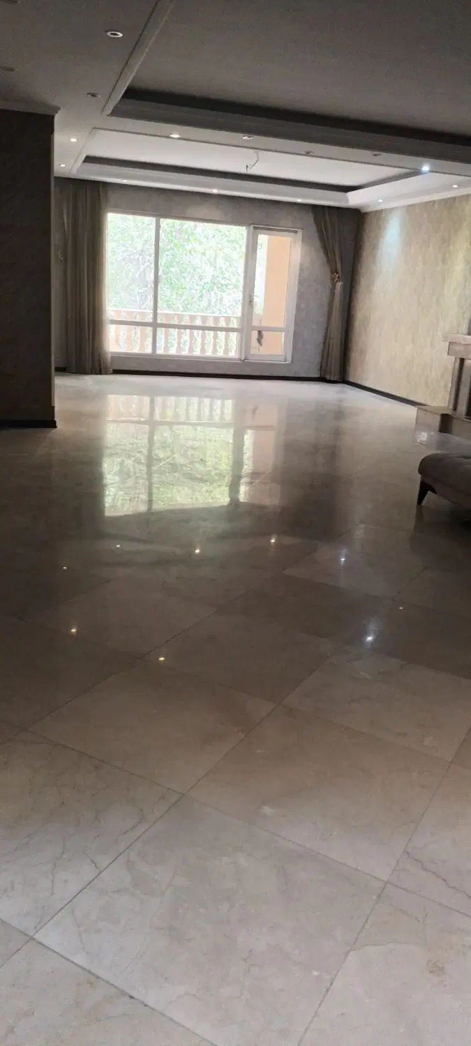 آپارتمان ۲۰۰متر فروشی