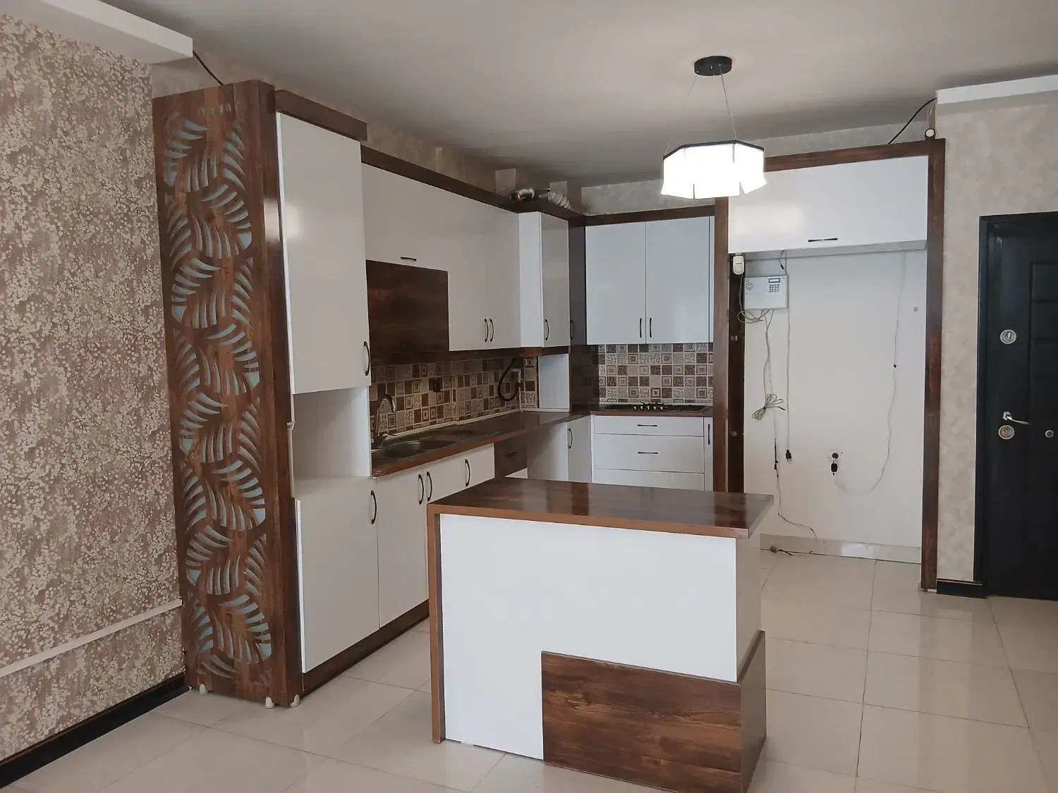 فروش آپارتمان ۱۱۰متری توس۷۴ مهندسی ساز