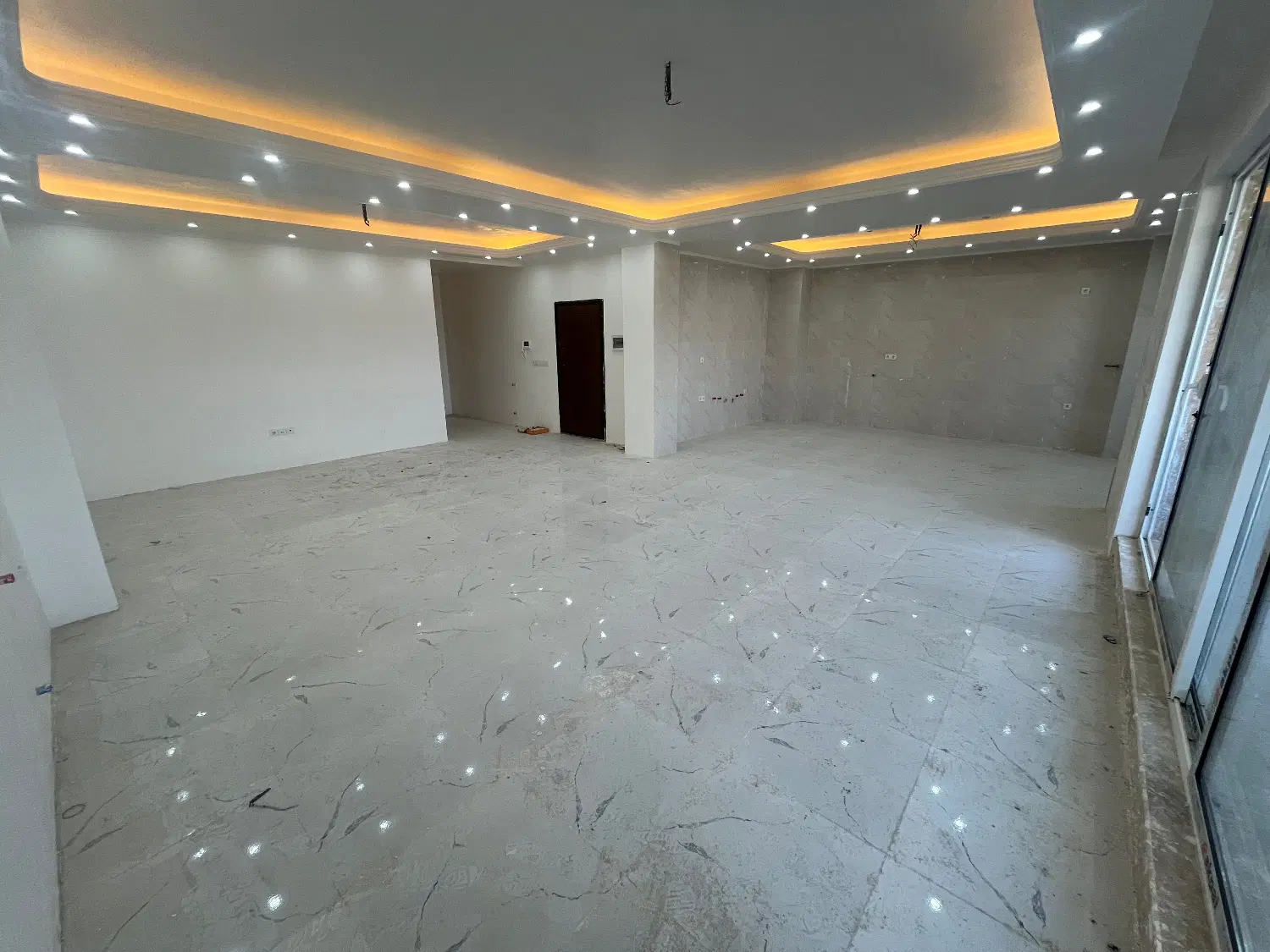 شخصی ساز تک واحده،۱۶متری امین