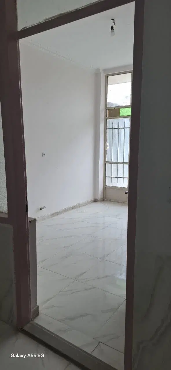 اجاره خانه بر خیابان اصلی مناسب آموزشگاه و دفتر