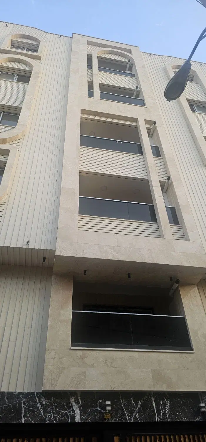 اپارتمان ۱۱۰ متری میرزاطاهر