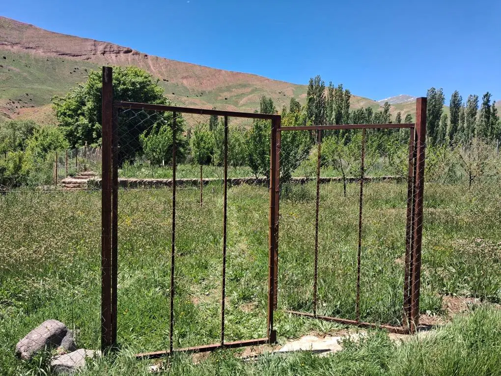 باغ  در روستای  زیبای  جوستان  طالقان