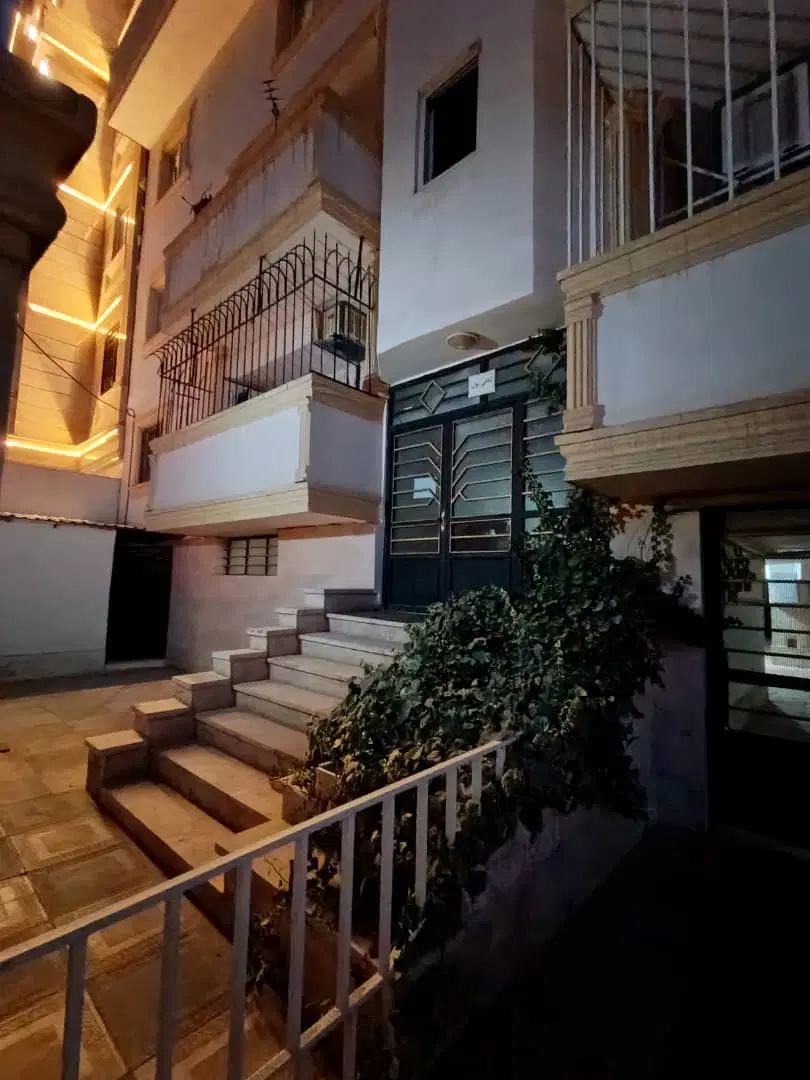 واحد ۸۵ متری شریعت جنوبی مهستان ( هشتگرد جدید )