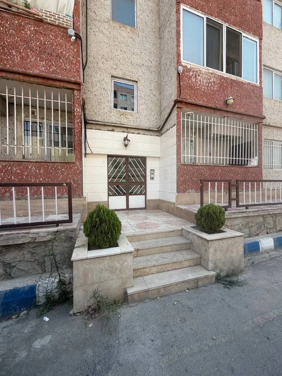 86 متر _ همکف