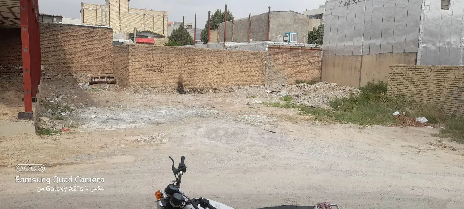 یگ قطعه زمین گلدشت غربی
