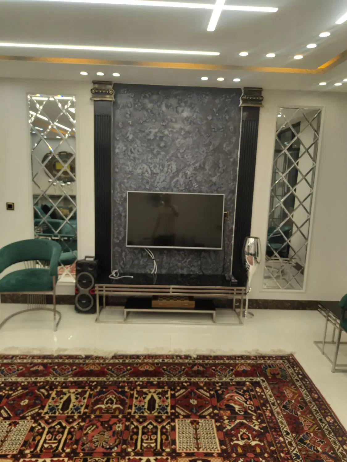 واحد شیک 97 متری