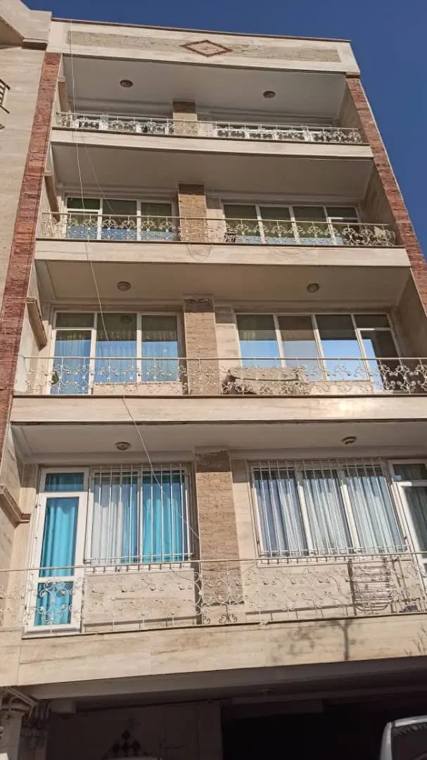 آپارتمان ۹۰ متری شهرک جهان نما