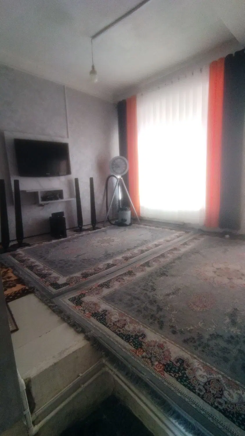 حیاط دربست نقلی