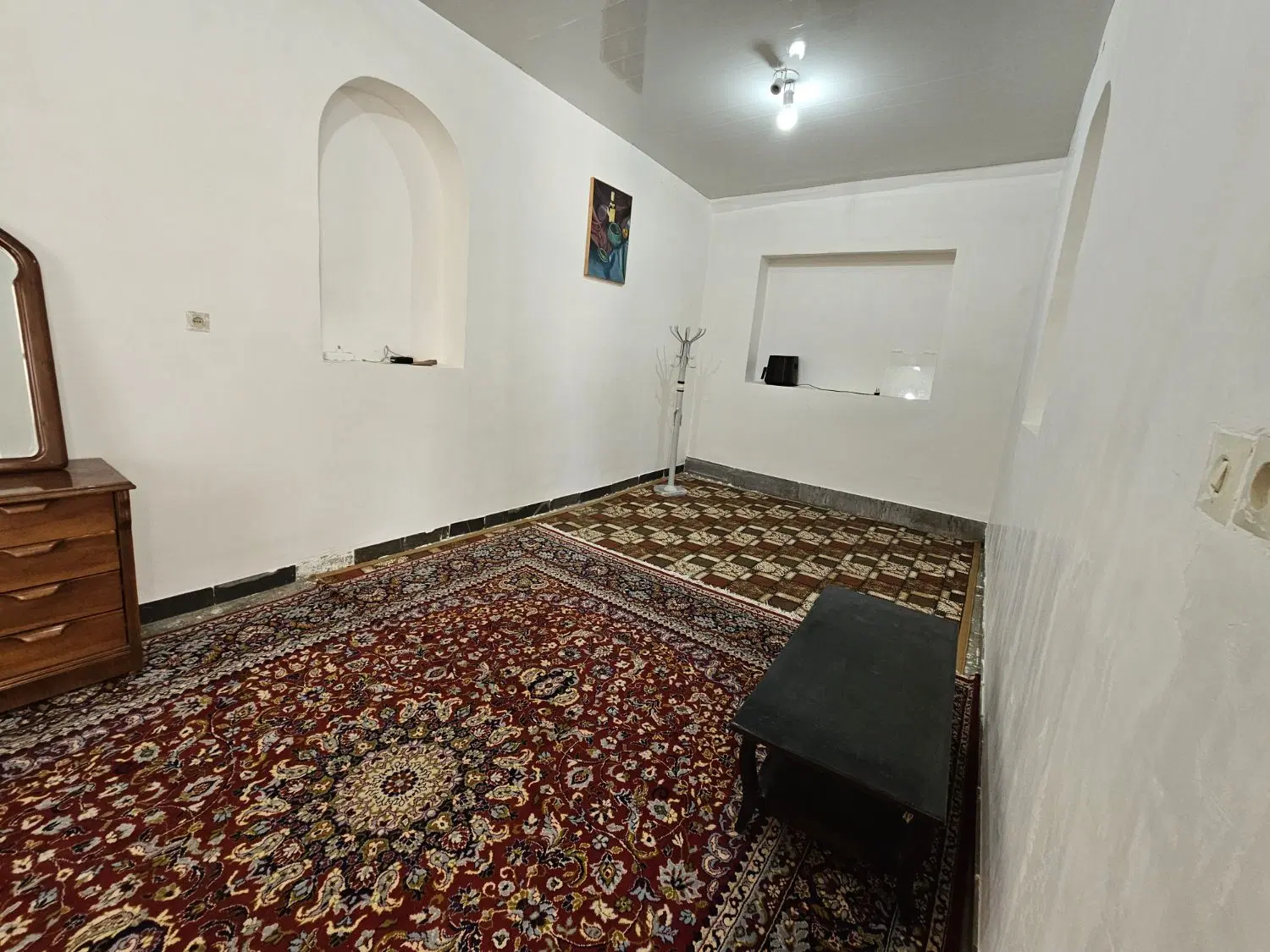 ۲۸۰ متر ویلا باغبهادران چم نور