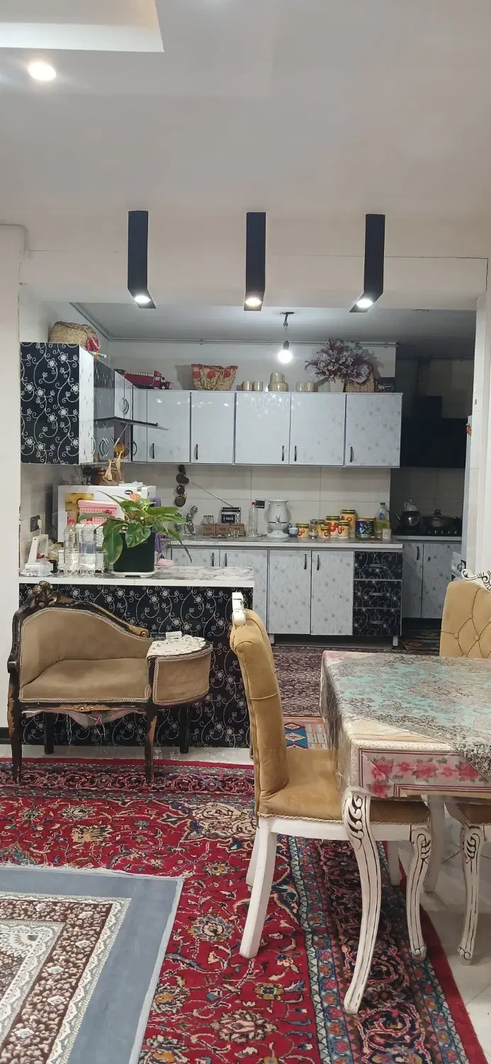 آپارتمان باباطاهر