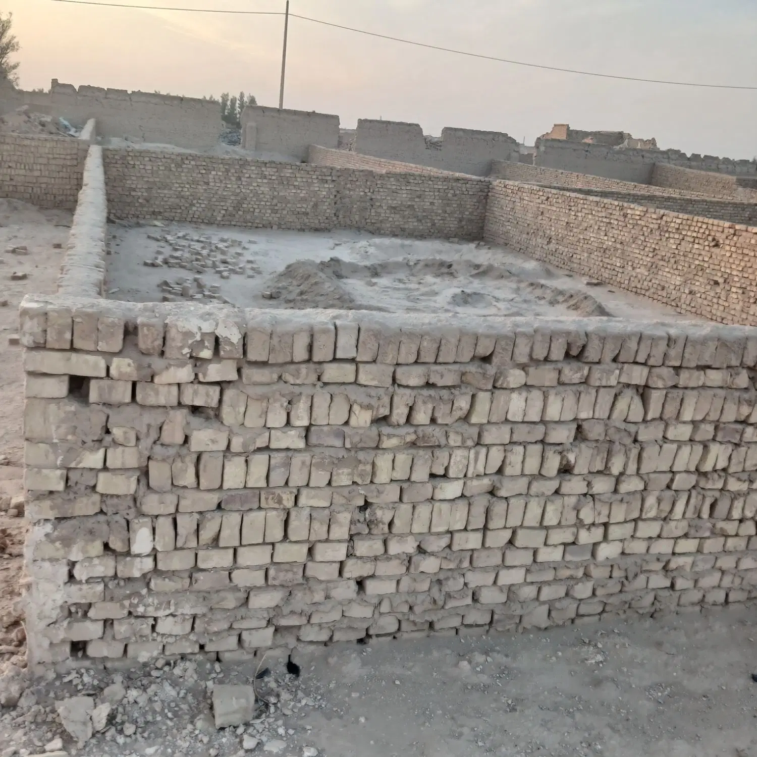زمین مسکونی اکرم اباد