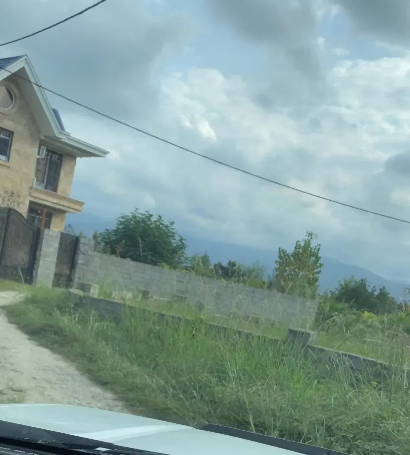 ۳۰۰ متر زمین ۶دانگ مسکونی