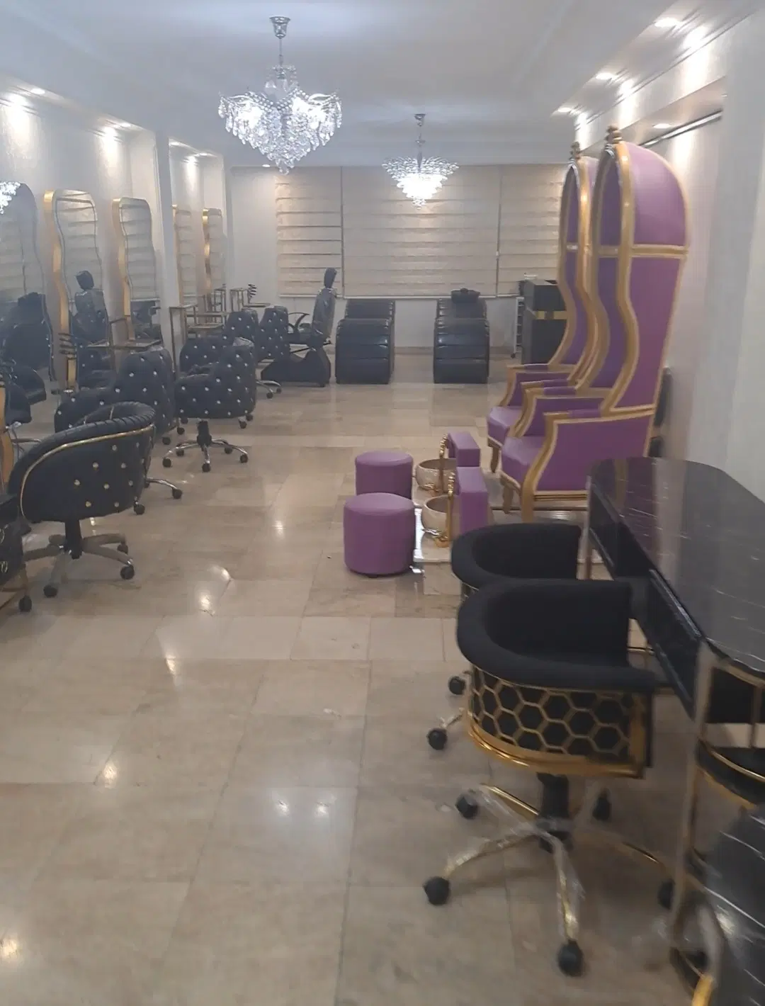 اجاره اتاق و صندلی میز ناخن تخت مژه تاپ لوکیشن