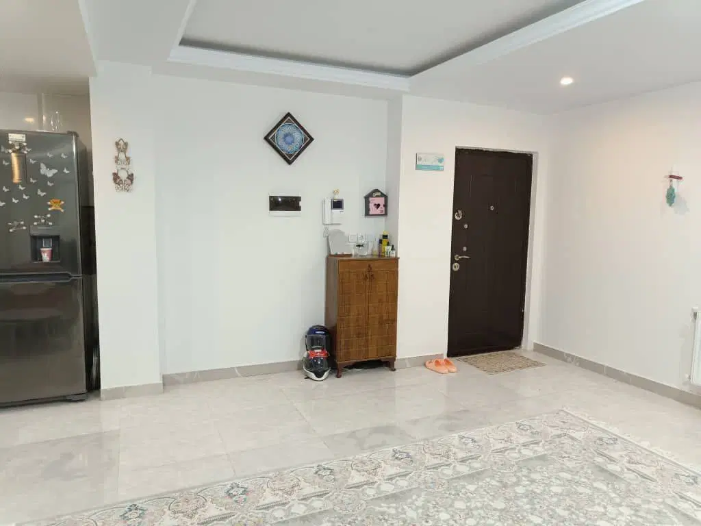 91 متر نوساز فول امکانات خوش نقشه