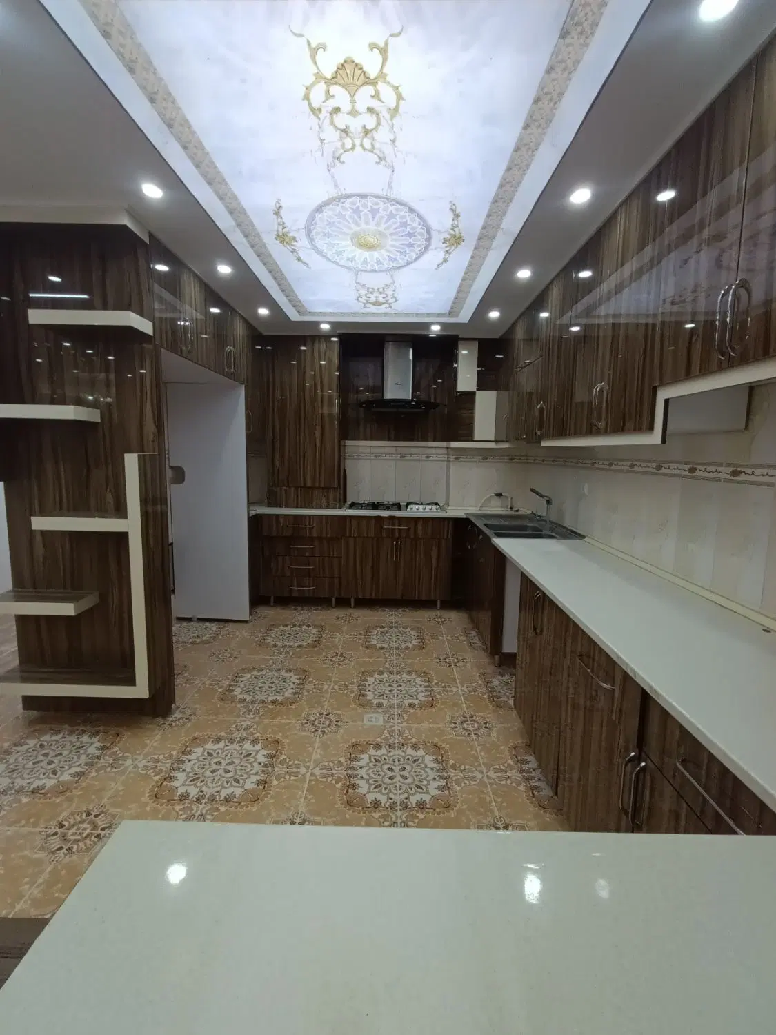 فروش شخصی ساز دو خوابه در صدرا