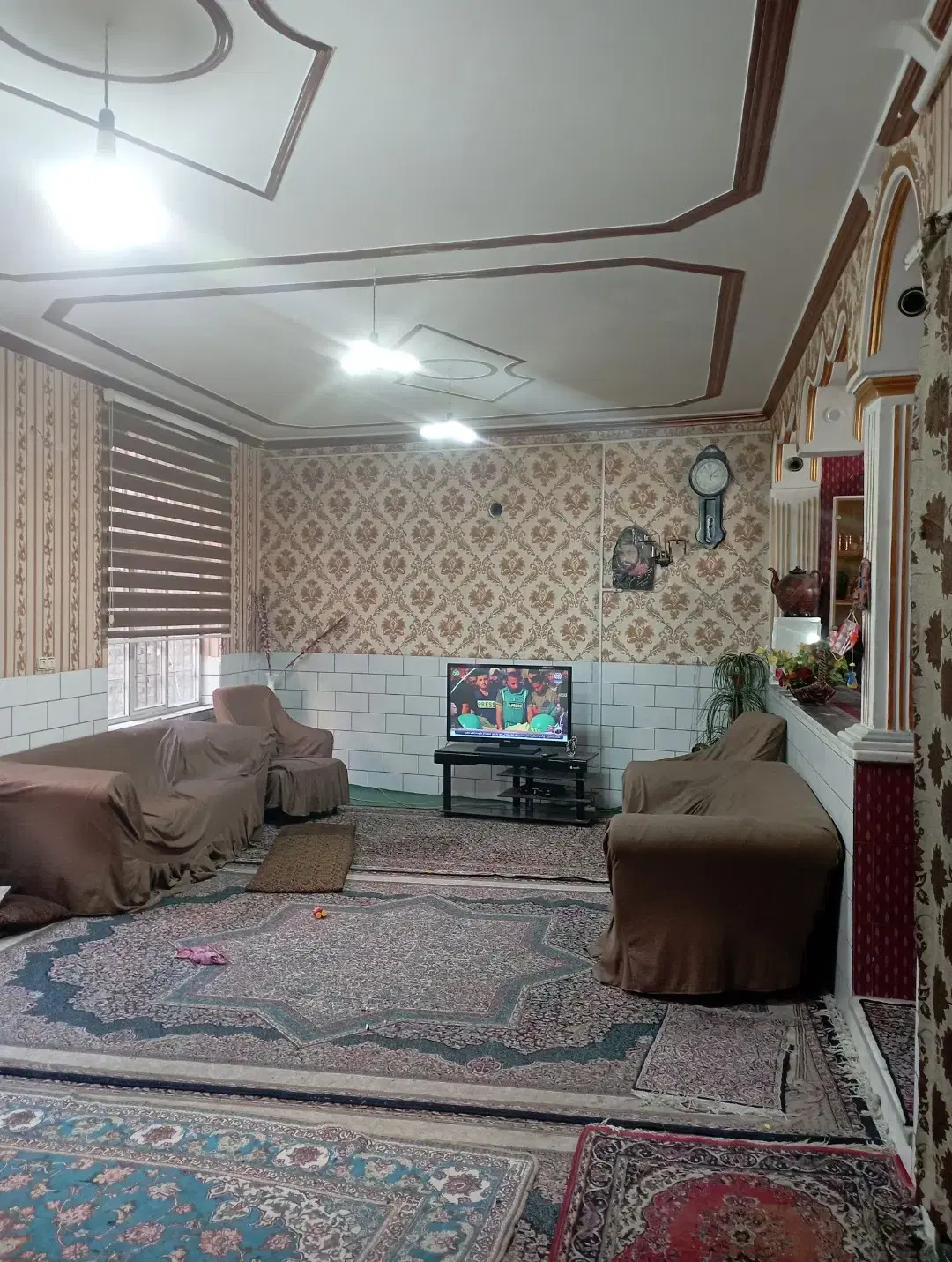 ویلایی شرکت فرش دوطبقه 3واحد