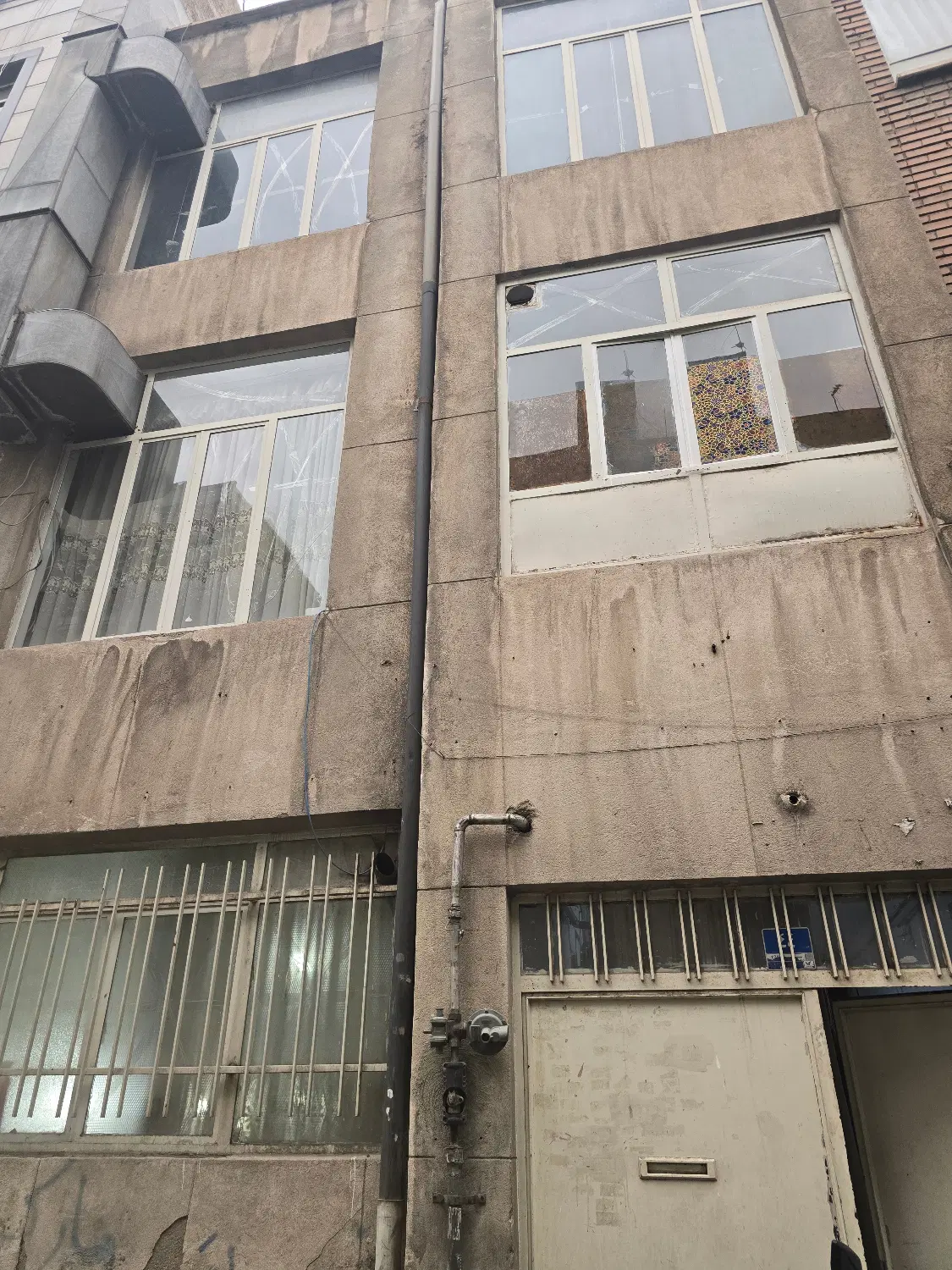 اجاره خانه در بست در ۳ طبقه