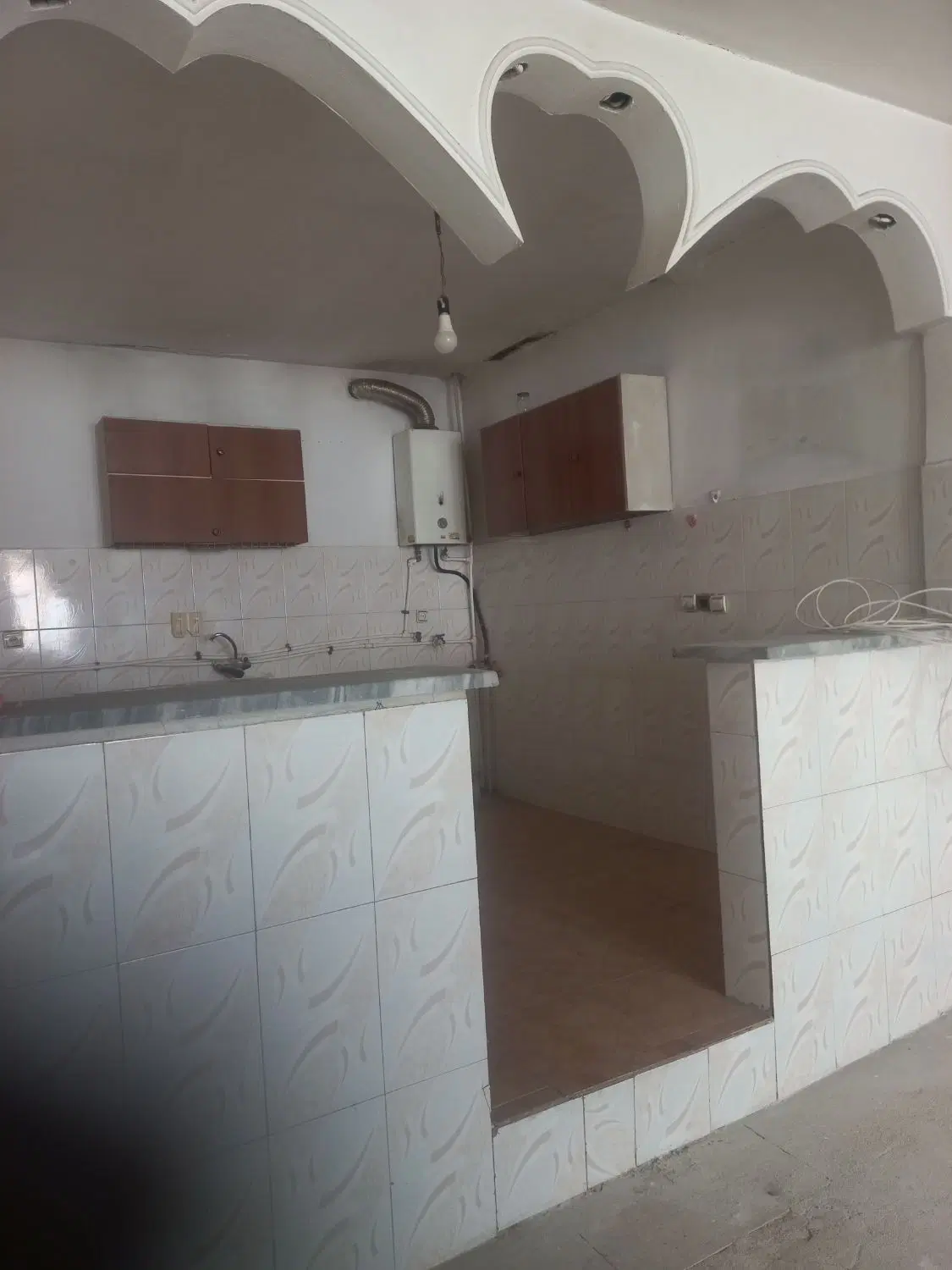 خانه کلنگی دوطبقه