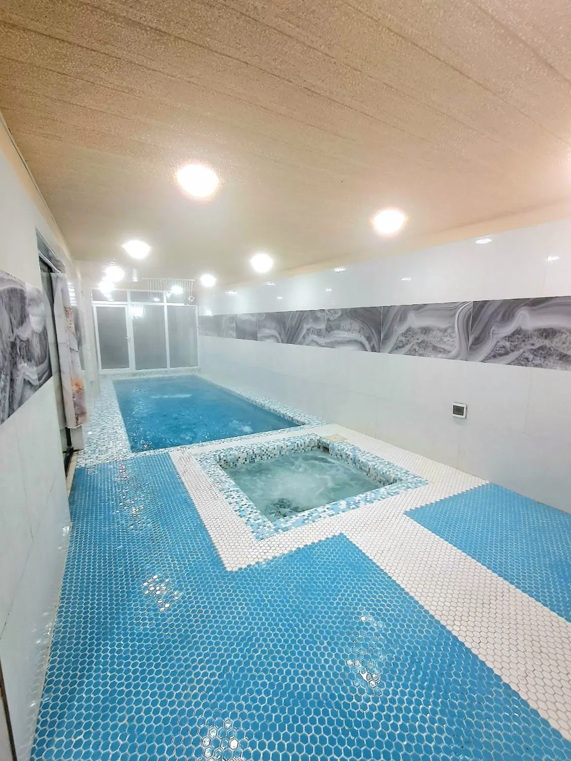 عمارت تریبلکس (۹ خواب مستر) درتهراندشت کرج