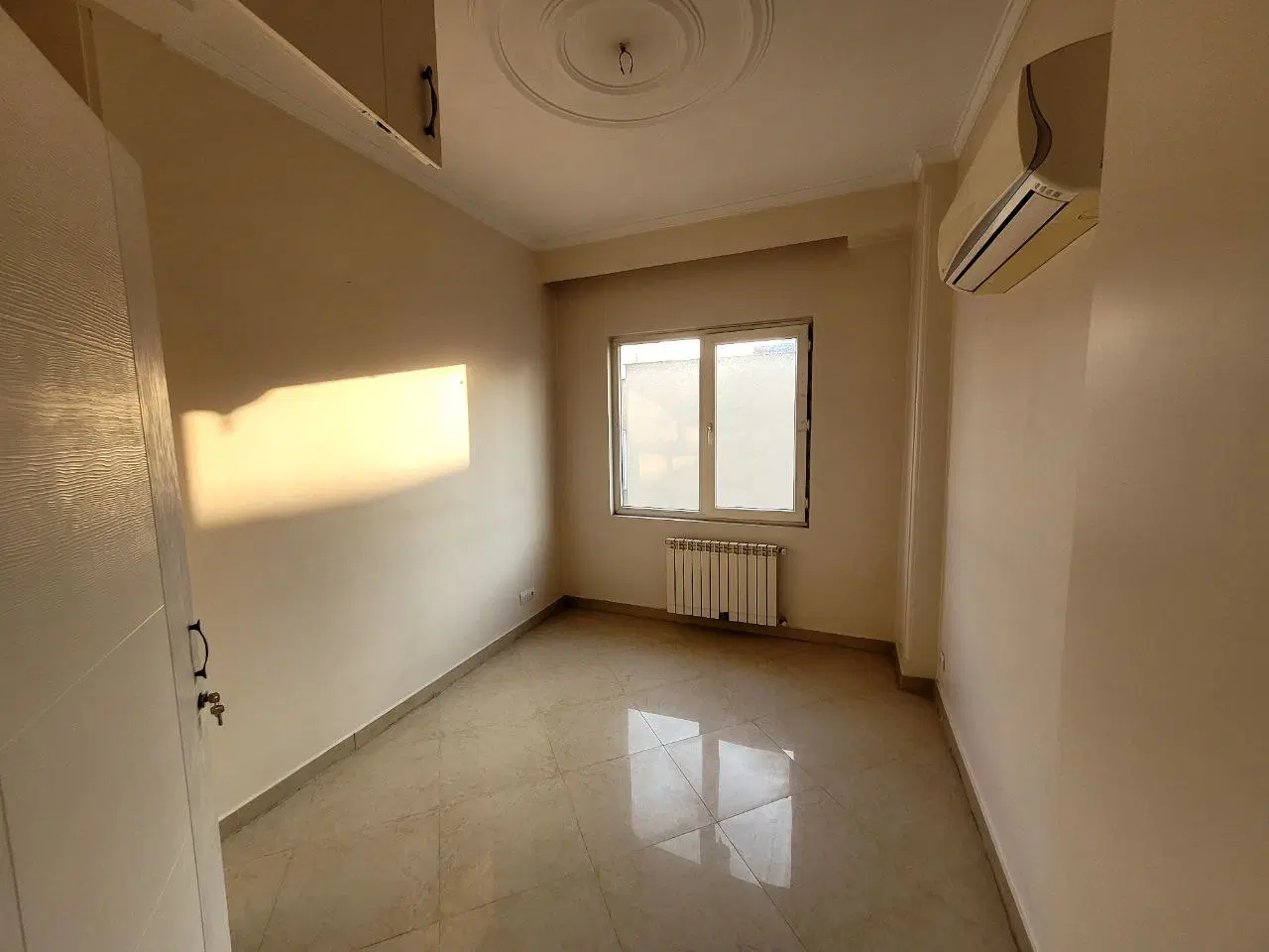 آپارتمان ۵۵ متری پاسداران