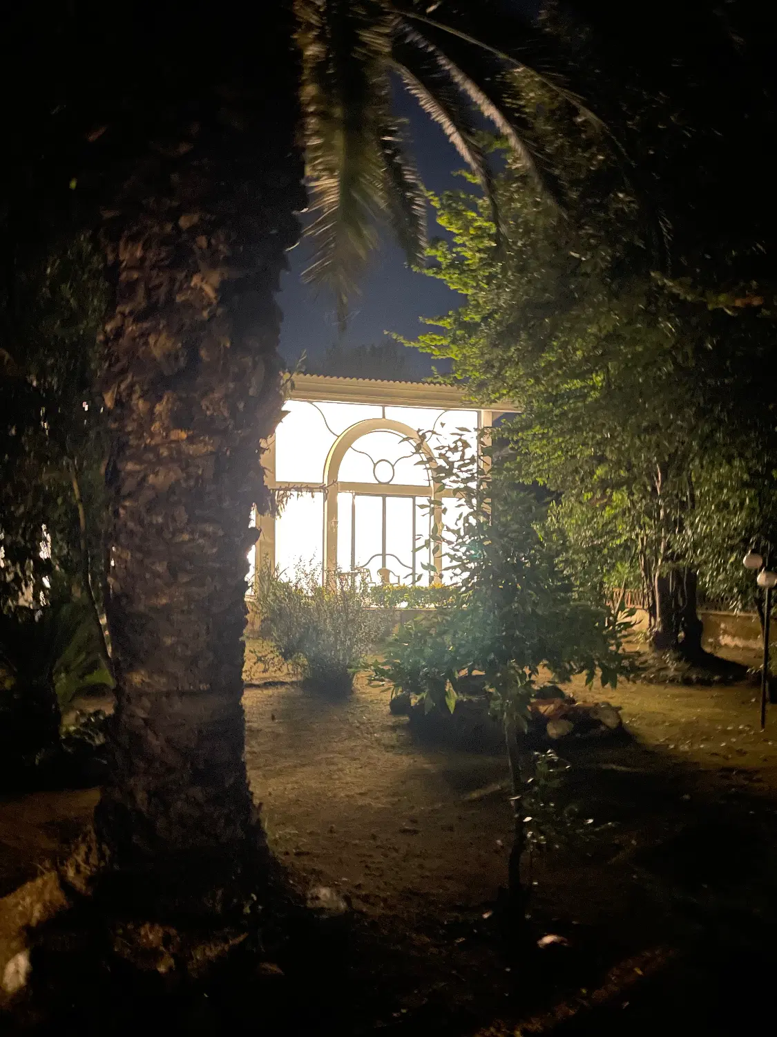 نیاز به سازنده با رزومه قوی
