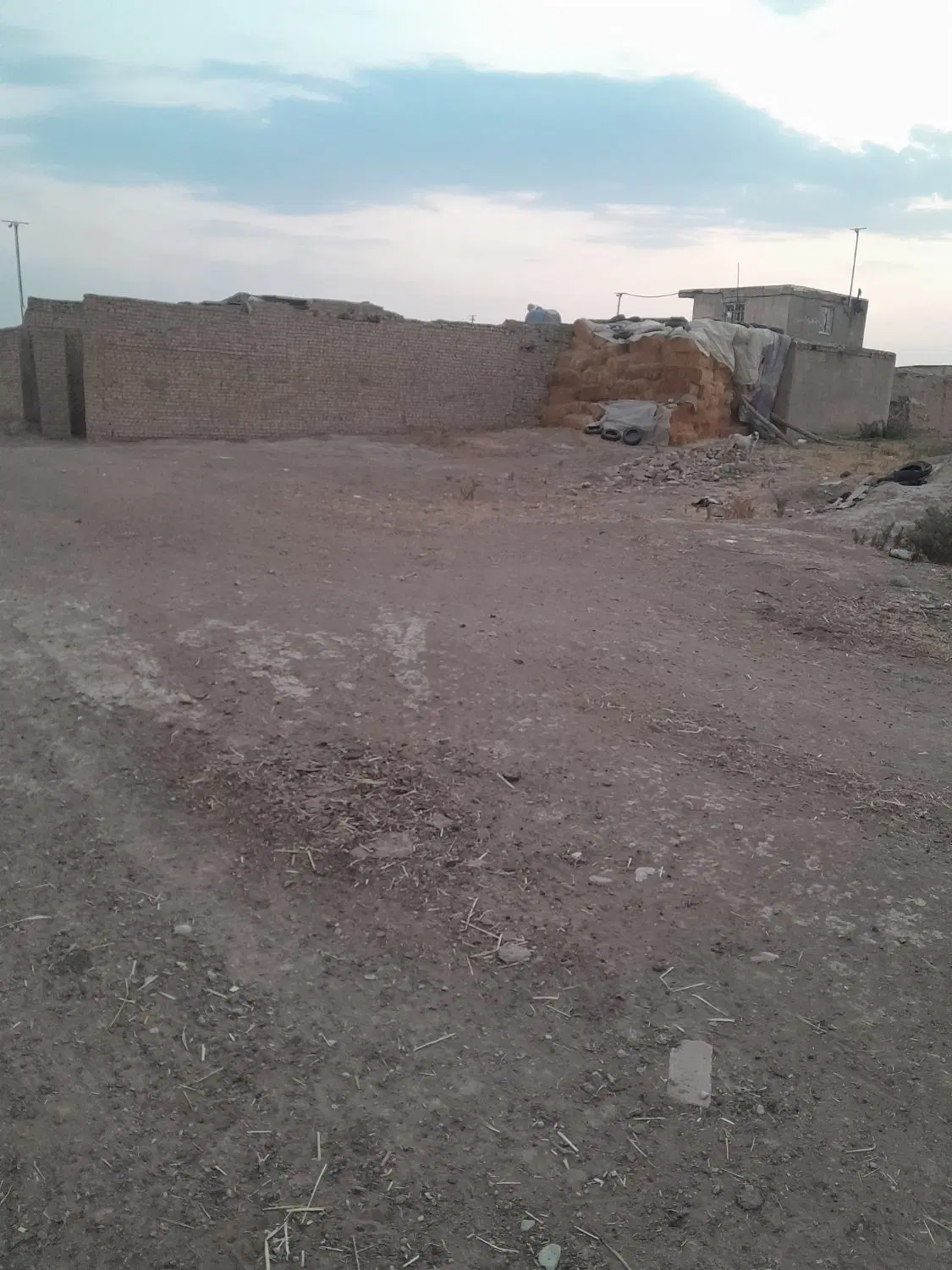 فروش زمین در احمد آباد آبیک