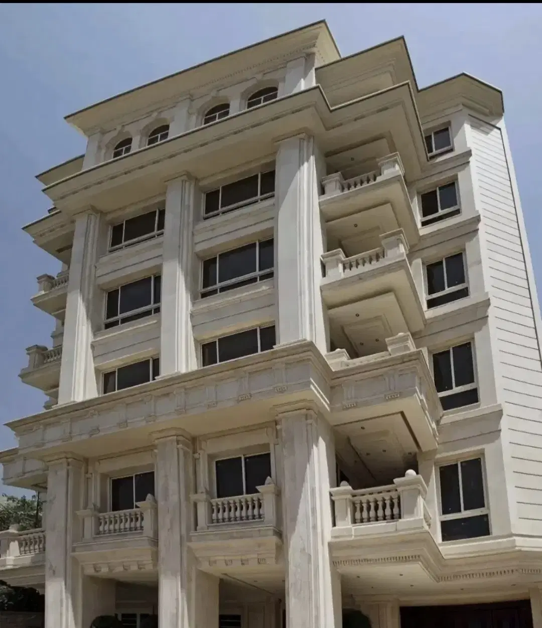دروس. ۲۱۵ متر تک واحدی