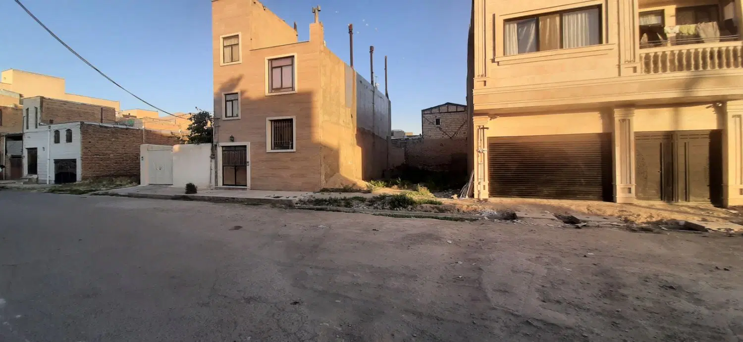 زمین مسکونی