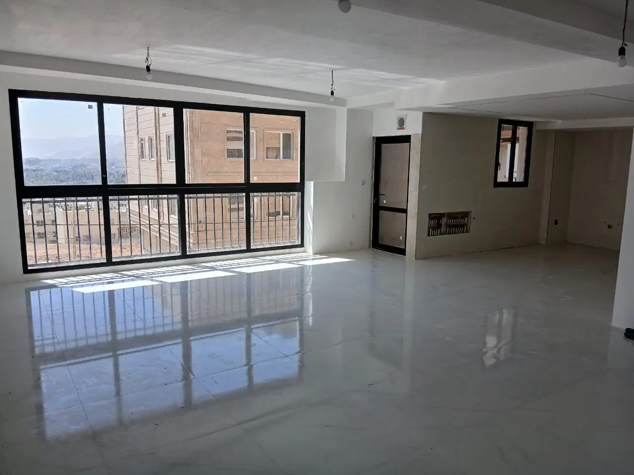 آپارتمان ۱۳۰متری شهرک ارین