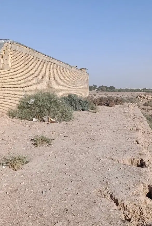زمین 210متری