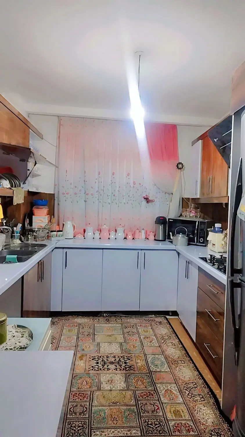 یک طبقه ونیم