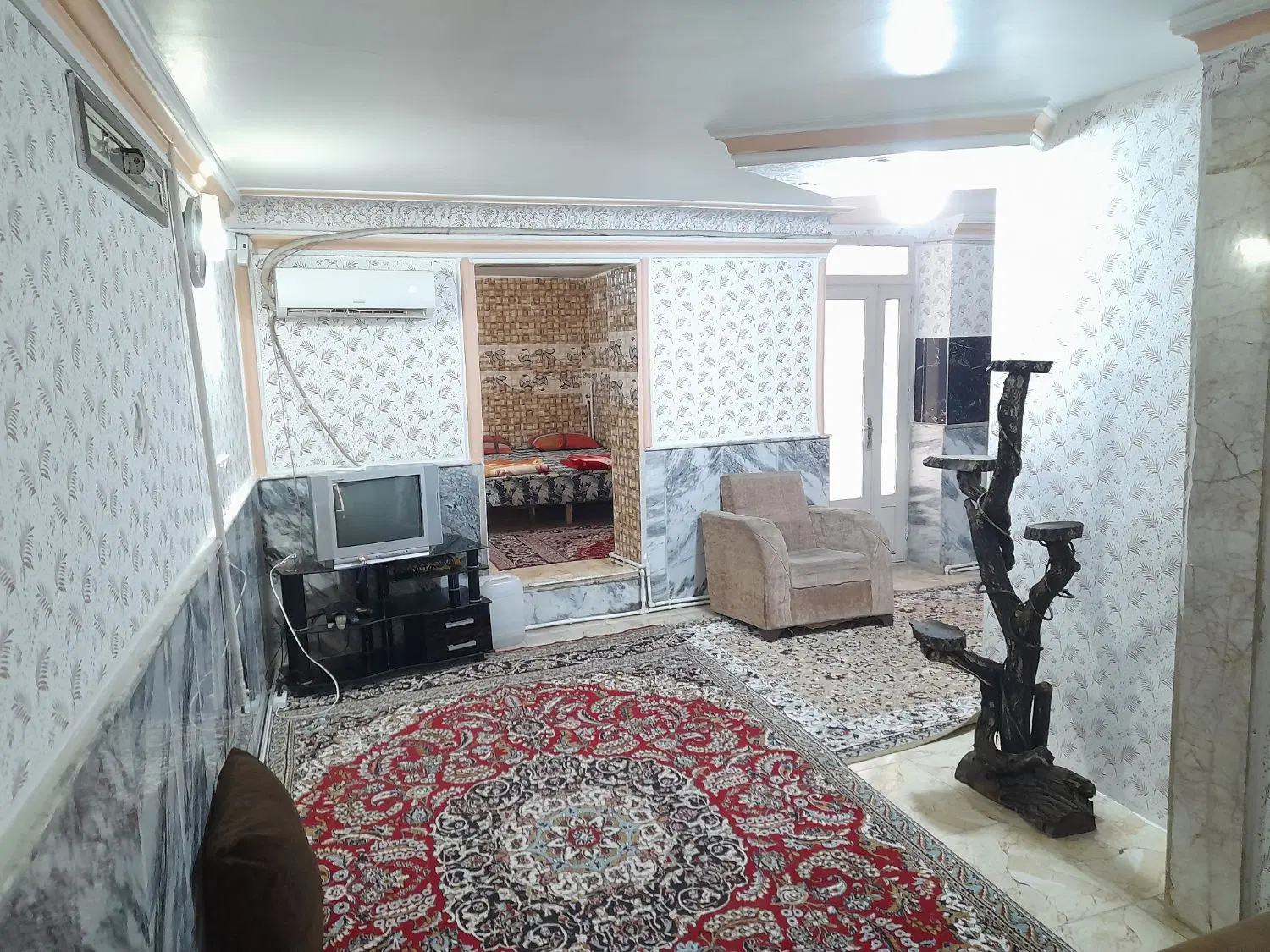 سوئیت نزدیک به حرم