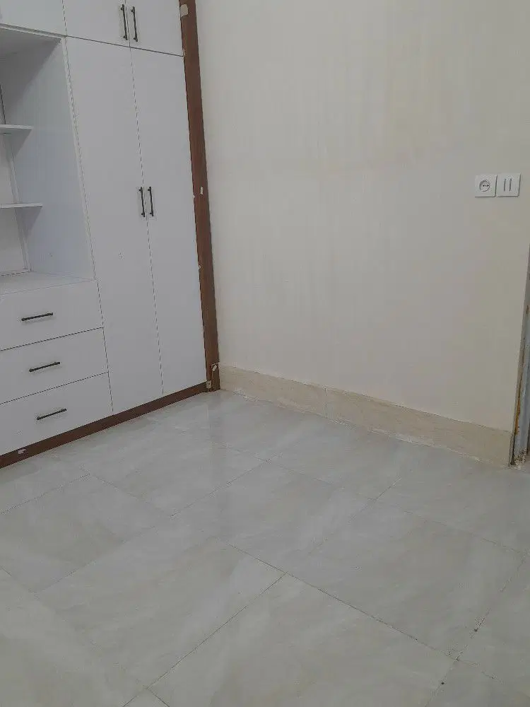 اپارتمان۱۰۰مترشیک۲خواب درطبرسی شمالی۵۶