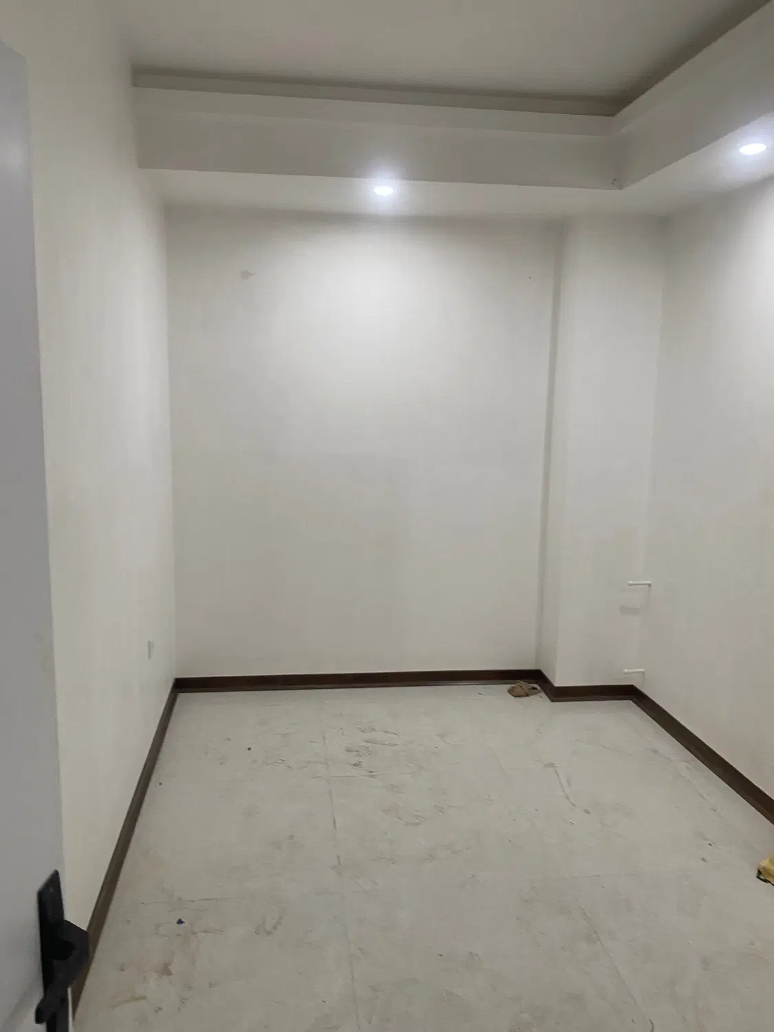 اپارتمان ۱۰۳ متری امکانات کامل