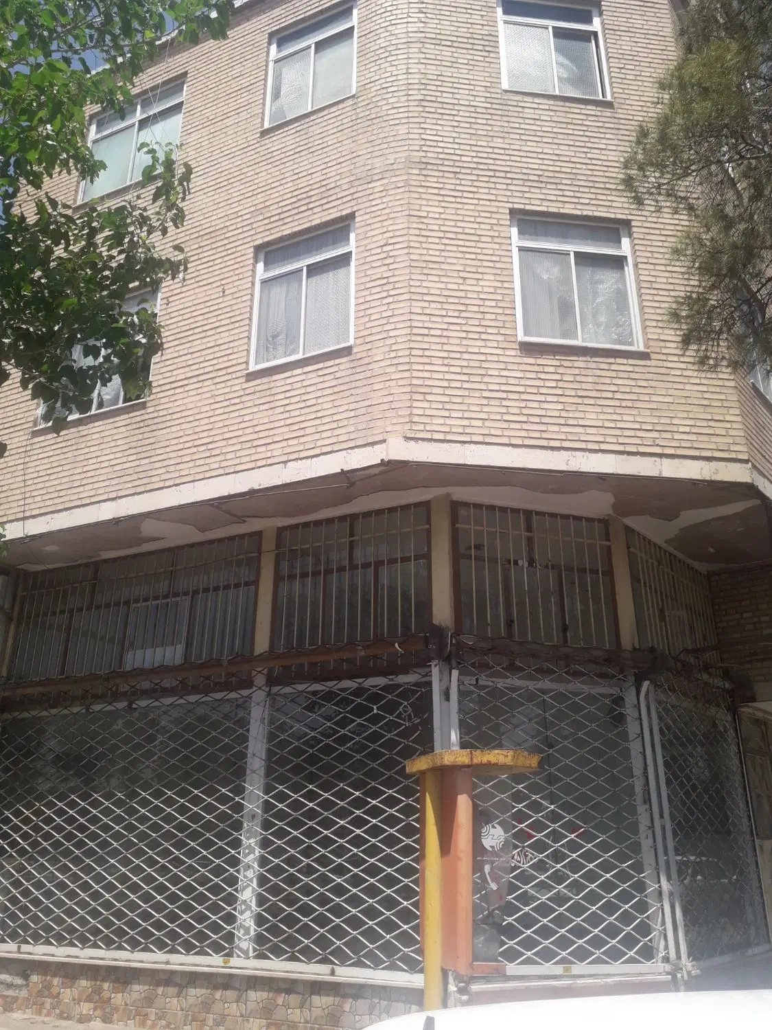 چهارطبقه تجاری مسکونی