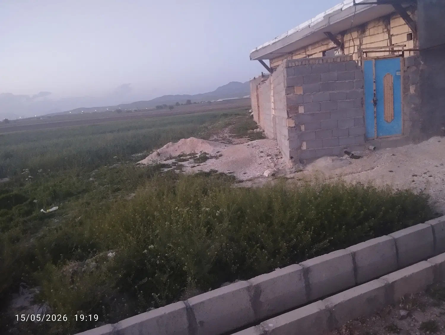 فروش زمین 2هکتاری چسبیده ب روستا،